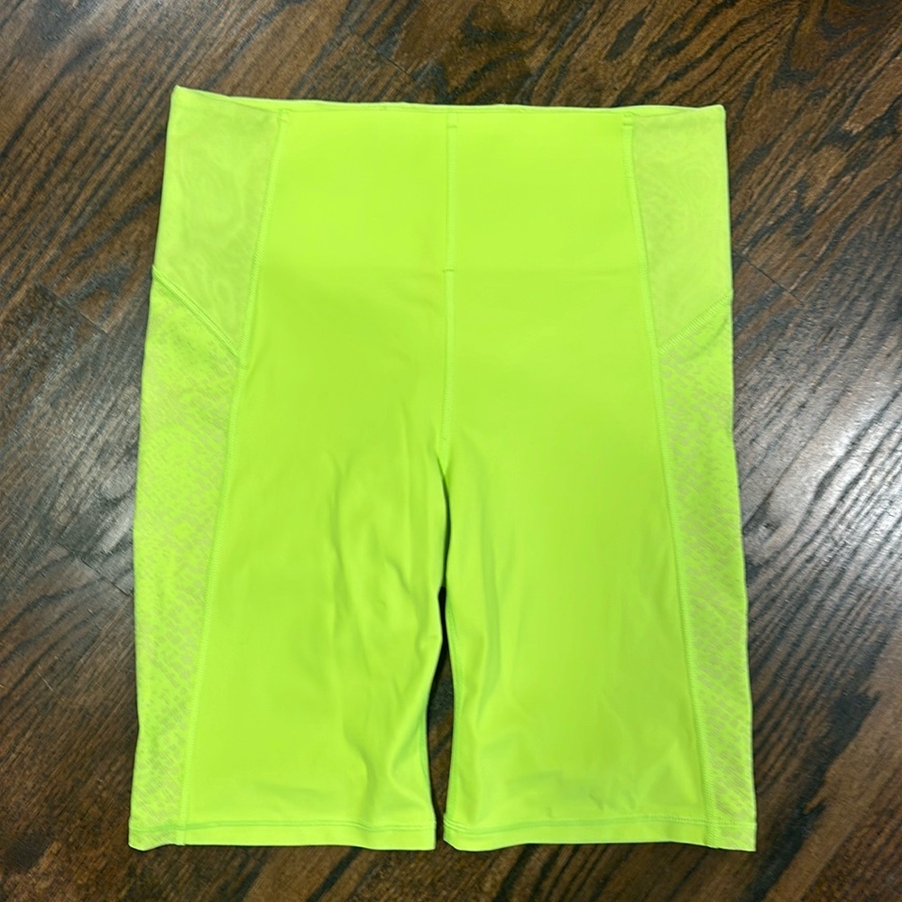 Athleta Fly 9” Bike Short